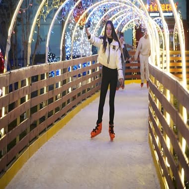 Kalamış Buzzfest’te Artistik Buz Pateni Ve Buz Hokeyi Şöleni