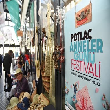 Anneler Günü’nde Anlamlı Hediyeler Potlaç’tan