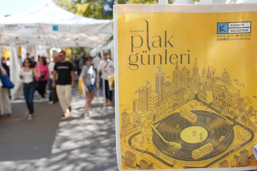 Kadıköy Plak Günleri Esin Afşar Anısına Düzenlendi