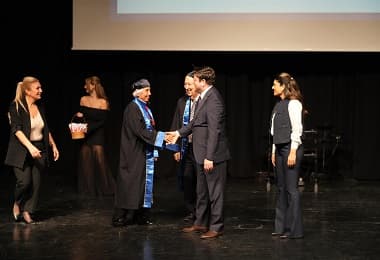 İkinci Bahar’da Mezuniyet Sevinci